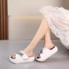 Nuevas Pantuflas Cruzadas de Suela Gruesa 2025 para Mujer para Usar Afuera, Sandalias Ligeras de Moda de Celebridades de Internet, Venta al por Mayor de Pantuflas de Comercio Exterior