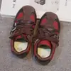 Zapatillas de estilo coreano para niños, nueva colección otoño 2026, diseño retro, zapatillas de entrenamiento versátiles alemanas, antideslizantes, suela suave, transpirables, zapatos casuales
