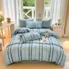 Juego de ropa de cama de algodón estilo Ins de cuatro piezas juego de tres piezas de algodón fresco para dormitorio de estudiante sábana funda de edredón