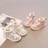 Botas de Nieve de Invierno para Bebé Nuevo Estilo Chino Botas de Algodón Gruesas y Cálidas para Niños Versátiles Elegantes Forradas de Lana Antideslizantes Ultra Suaves Zapatos de Algodón