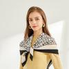Novo Lenço de Seda Plissado para Mulheres Listrado Coreano com Rombos Decorativos Xale Amassado de Uso Duplo Lenço Colorido da Moda para Usar por Cima