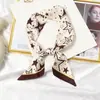 Lenço de seda lenço pequeno feminino Coreia do Sul pontudo fino tira estreita gravata elástico de cabelo cabelo novo primavera e verão faixa de cabelo versátil feminina