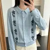 Cardigã de malha fina com gola polo estilo francês e bordado floral para mulheres, novo modelo outono 2026, top versátil de manga longa slim