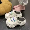 Tamancos Femininos Atacado para Verão, Sapatos de Praia para Exterior, Meio-Chinelos Fechados Antiderrapantes de Solado Grosso, Aumentadores de Altura, Confortáveis e Estilosos