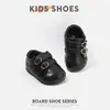 Zapatos de piel para bebé niña otoño zapatos para caminar de bebé suela suave zapatos para bebé zapatos pequeños retro para niño versátiles casuales