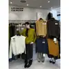 La única colección de otoño VI+ que presenta un chaleco retro de estilo coreano que es versátil, adelgazante y rejuvenecedor, con un diseño de un solo botón y un cuello mao, para mujer - 99638