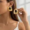 Pendientes Irregulares Geométricos Negros Mate Dorados de Lujo Retro Europeos y Americanos, Pendientes de Botón Exagerados de Lujo Ligero para Mujer