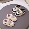 Zapatos para Bebés y Niños Pequeños Primavera 2026 para Niñas, Zapatos Deportivos Versátiles Estilo Coreano con Suelas Suaves para Niños y Niñas