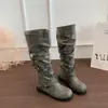 Primeiro Encontro Temporada 2026 Outono Nova Fivela de Cinto Estilo Europeu e Americano Botas de Motociclista para Mulheres, Botas de Cano Médio da Moda e Versáteis com Bico Redondo para Mulheres