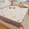 Sábana acolchada impermeable tipo A, pieza única, funda de cama antideslizante, protector de colchón de cobertura total, funda de cama resistente a la suciedad y al polvo, 3 piezas