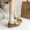 Sapatos de algodão Birkenstock marrons estilo coreano retrô com sola grossa para mulheres, novo modelo inverno 2026, quentes, forrados com fleece, botas de neve antiderrapantes para uso externo