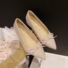 Elegantes zapatos planos para mujer de punta fina, estilo suave y boca poco profunda, colección otoño 2026, estilo francés, con tacón oculto para mayor altura, adecuados para ir al trabajo y la oficina.