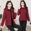 Chaqueta Corta de Algodón para Madre de Mediana Edad para Otoño e Invierno, Gruesa y de Moda, Cálida, Tallas Grandes, Petite, Ajustada Chaqueta de Algodón