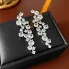 Pendientes de Borla Irregulares de Zirconia de Aguja Plateada Moda Personalidad Minimalistas de Botón Estilosos Temperamento Nicho Versátiles