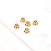 Acessórios de cobre de cor de ouro real 14K ouro grande buraco liso flor titular pulseira contas soltas contas tampa de flor