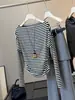 Camiseta retro de rayas estilo francés de un hombro con manga larga para mujer, nueva colección de otoño, top base ajustado de un hombro