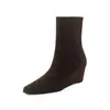 Botas de tornozelo de couro confortáveis que emagrecem e aumentam a altura 2026 outono/inverno salto médio plataforma bico quadrado pequeno botas curtas femininas de couro genuíno