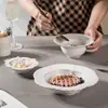 Barroco Francês Vintage Embossado Estilo Corte Cerâmica Prato de Jantar Estilo Europeu Louça Prato de Jantar Ocidental Prato de Sopa Conjunto de Tigelas Atacado