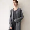 Outono Inverno 2026 Novo Cardigã de Tricô de Caxemira de Comprimento Médio Sem Botões Decote V Ombro Caído Solto Suéter Preguiçoso Roupa Externa Feminina
