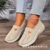 Zapatos de Tela para Mujer Oem Personalizados para Otoño, Zapatos de Tela Transpirables de Suela Suave sin Cordones para Madres de Mediana Edad y Mayores, Zapatos de Tela para Mujer de Talla Grande Transfronterizos