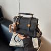 Bolso Retro de Alta Gama para Mujer, Popular en Verano 2026, Bolso de Hombro Versátil para el Día a Día, Bolso Pequeño Cuadrado Cruzado