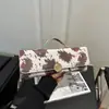 Nova Bolsa de Corrente Feminina Primavera 2026, Bolsa Quadrada Pequena de Ombro Cruzado, Carteira Bolsa Versátil de Moda de Alta Qualidade