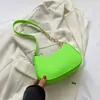 Bolso pequeño para mujer moda primavera temprana 2024 bolso de hombro retro bolso cruzado de moda simple bolso de axila estilo western bolso de mujer