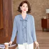 Blusa de otoño de nuevo estilo para mujeres de mediana edad y mayores, tipo dos piezas falsas, con elegante cuello volador, que disimula la barriga, talla grande, manga larga, para madres