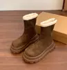 Botas de invierno cálidas de algodón con suela gruesa y felpa engrosada, botines forrados de felpa, nuevo estilo 2026, botas de nieve versátiles para mujer