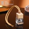 Colgante de Aromaterapia para Coche con Cubierta de Madera Simple, Vidrio Cuadrado, Perfume, Aceite Esencial Reenvasado, Botella Vacía, Pequeño y Portátil, Transfronterizo
