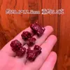 Arena púrpura y dorada de alto contenido natural pez dorado bebé pequeño valiente en la piel del tesoro descanso DIY pulsera accesorios cinabrio rojo mayoreo