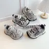 Tênis estilo dad mesh infantil da moda 2026 outono e inverno novos sapatos retrô descolados para caminhada ao ar livre para meninos