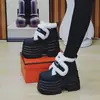 Botas de Neve com Solado Grosso Femininas 2025 Novo Estilo de Inverno Aumento de Altura 8cm Para Baixinhas Adicionado Lã Grossa Aconchegante Sapatos Grandes de Algodão do Nordeste