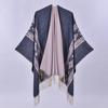 Venta al por mayor de fábrica nuevo chal bufanda de otoño e invierno nuevo comercio exterior jacquard borla capa tejida retro étnica capa