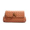 Bolso cuadrado pequeño tejido a mano directo de fábrica, bolso tejido de moda europea y americana, bolso sencillo de hombro cruzado para dama