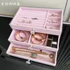 Caja de Joyería de Terciopelo Transparente Acrílico Exhibidor de Anillos y Joyería Caja de Almacenamiento Al por Mayor en Stock con Tapa Estilo Cajón