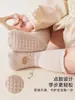 Calcetines de piso antideslizantes para interior de bebé para aprender a caminar, estilo otoño, hechos de algodón peinado, diseño de caricatura lindo, unisex, longitud hasta la mitad de la pantorrilla, sin costuras
