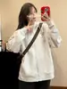 Moletom cardigã feminino jaqueta com zíper modelo novo 2026 oversized solto branco e cinza com capuz para primavera, outono e inverno com forro de fleece e design espessado
