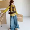 Conjunto Outono e Inverno para Meninas 2026 Novo Casual Estilo Coreano para Meninas Mais Velhas, Blusa de Renda, Colete, Jeans, Tendência