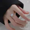 Anel de Pedra da Lua Fantasma Estilo Coreano para Mulheres, Personalidade de Nicho de Luxo Leve, Anel Ajustável para Dedo Indicador, Anel de Temperamento Versátil