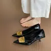 Zapatos de tacón alto de punta estilo francés para mujer, nuevo modelo primavera 2025, diseño único, elegantes stilettos de socialité