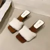 Chinelos de Pele Quadrados da Moda para Mulheres, Uso Externo, Novidades Outono/Inverno 2026, Chinelos de Tira Única, Sapatos Chinelos de Algodão Quentes para Pessoas Preguiçosas