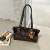 Bolsa Grande de Capacidad para Viajes Casuales para Mujer de Alta Apariencia Bolso de Hombro Simple para Debajo del Brazo Estilo Nuevo 2026 Bolso Tote de Mano con Sensación Relajada