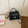 Bolso de Mano de Alta Gama para Mujer 2026 Verano Nueva Moda Bolso de Hombro Versátil para el Trabajo y los Desplazamientos Bolso Cruzado Pequeño Cuadrado