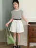 Conjunto de Colete Listrado e Shorts para Meninas de Verão Novo Roupa Infantil Meninas Shorts Brancos Sem Mangas Conjunto de Duas Peças Tendência