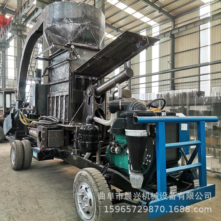 晨兴移动畜牧饲草打包机 厂家玉米青绿秸秆秸杆压块机 行走一体机