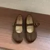 Sapatos estilo floresta de fivela única para mulheres, com dedos divididos e que não cansam, estilo porco, Outono 2026, sapatilhas Mary Janes estilo artístico para calçar sem cadarço para mulheres