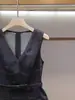 Shenzhen Nanyou Moda Fina para Mujer Verano Nuevo Vintage Estilo Hong Kong Corbata de Lazo en la Cintura Cuello en V Vestido de Mezclilla