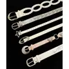 Cinto Retro Americano Y2K com Rebites e Strass para Mulheres, Cinto de Fivela de Metal Vazada de Alta Qualidade com Acessórios Decorativos para Jeans