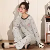Nuevo Conjunto de Pijama de Algodón Puro Transpirable Amigable con la Piel, Cuello Redondo, para Mujer, Manga Larga Cómodo, Se Puede Usar Afuera, Conjunto de Ropa de Casa Estampado, Otoño e Invierno